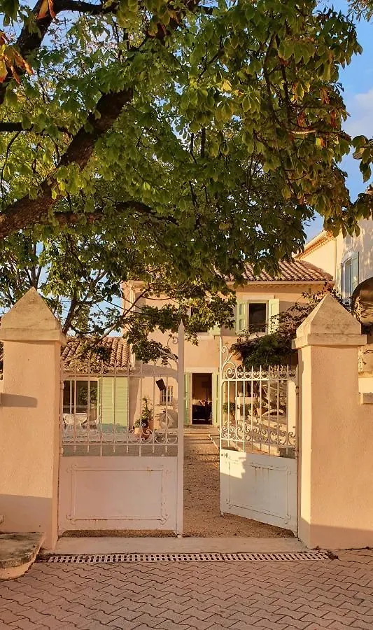 Hôtel Château Cohola à Sablet Maison d'hôtes