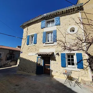 L'angélus, De Charme Au Coeur Du Vieux Village De Sablet