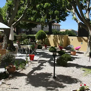 La Table De Magali Sablet